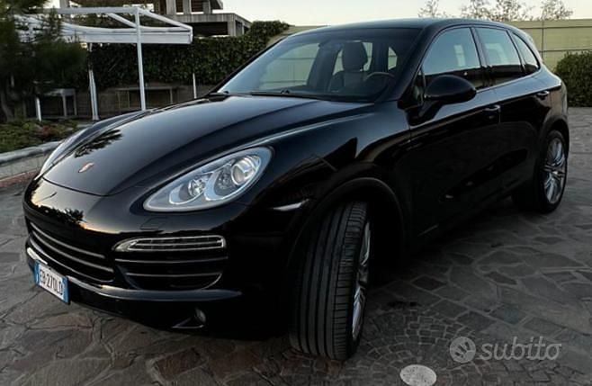 Usata Porsche Cayenne 245 CV (180 kW) 2012 Nero SUV