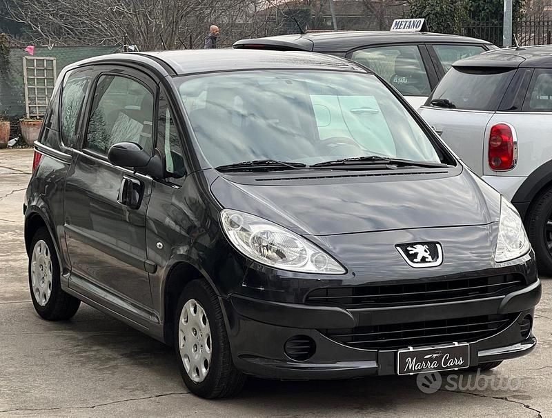 Usata Peugeot 1007 73 CV (53 kW) 2007 Nero Monovolume