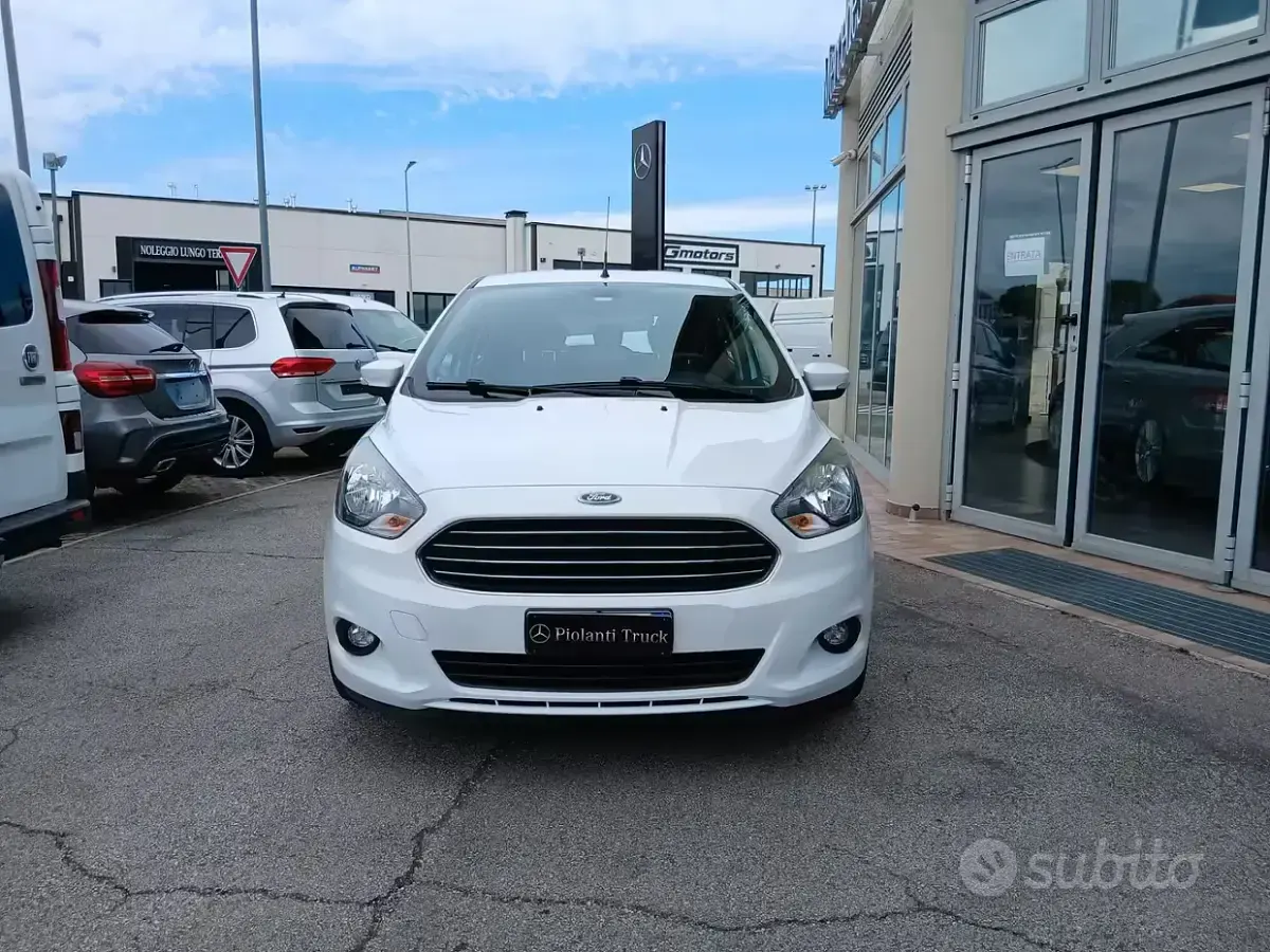 Usata Ford Ka 71 CV (52 kW) 2018 Bianco Berlina
