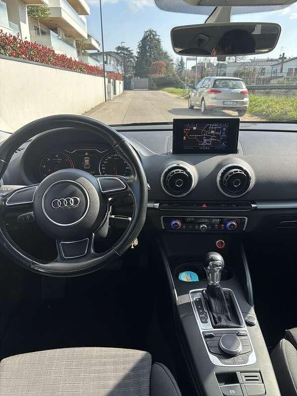 Usata Audi A3 Attraction 110 CV (80 kW) 2016 Argento Berlina