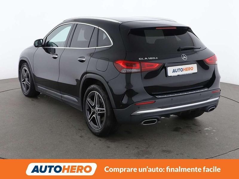 Usata Mercedes GLA180 Premium 116 CV (85 kW) 2021 Nero SUV