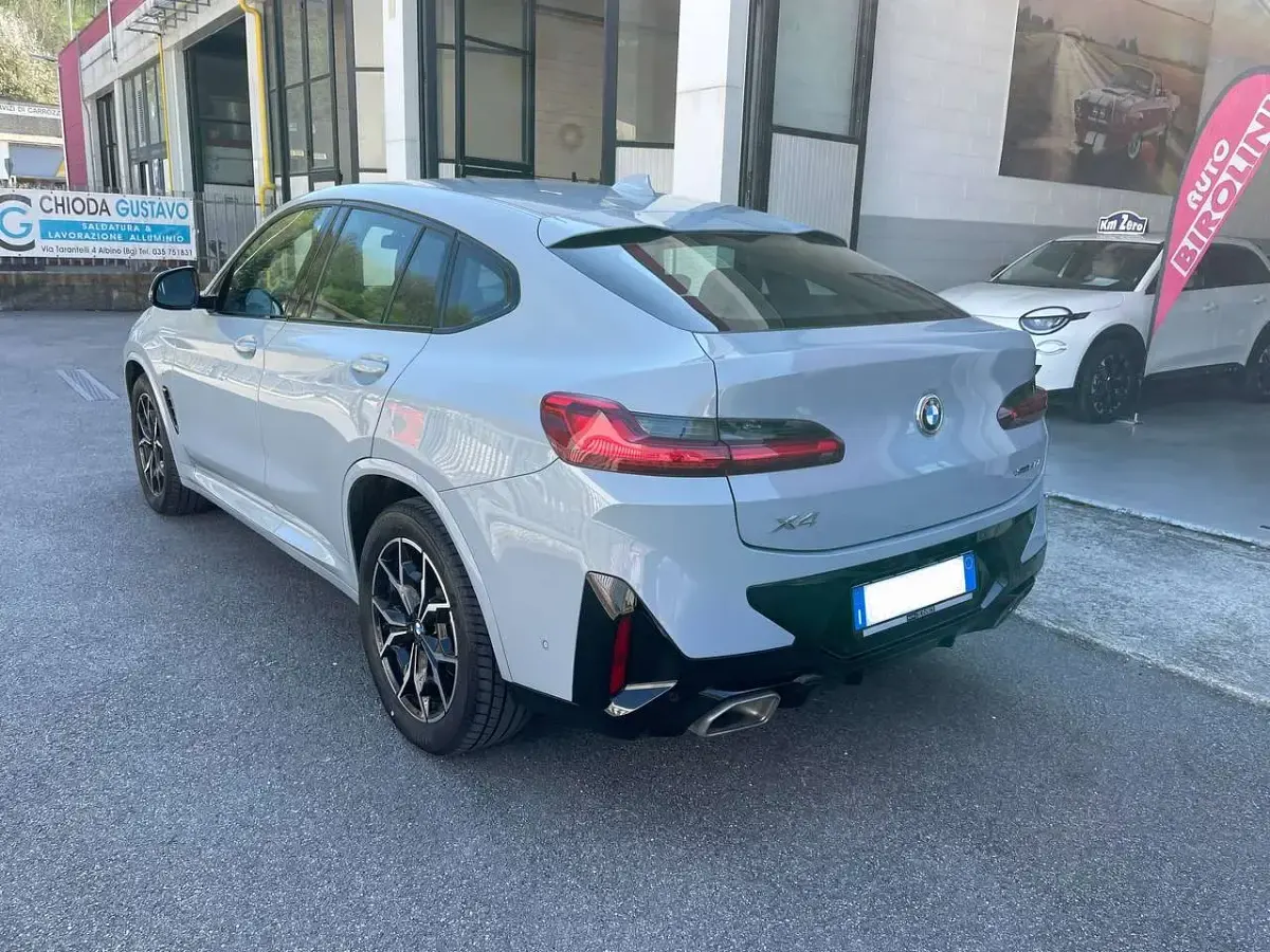 Usata BMW X4 M Sport 184 CV (135 kW) 2023 Grigio SUV