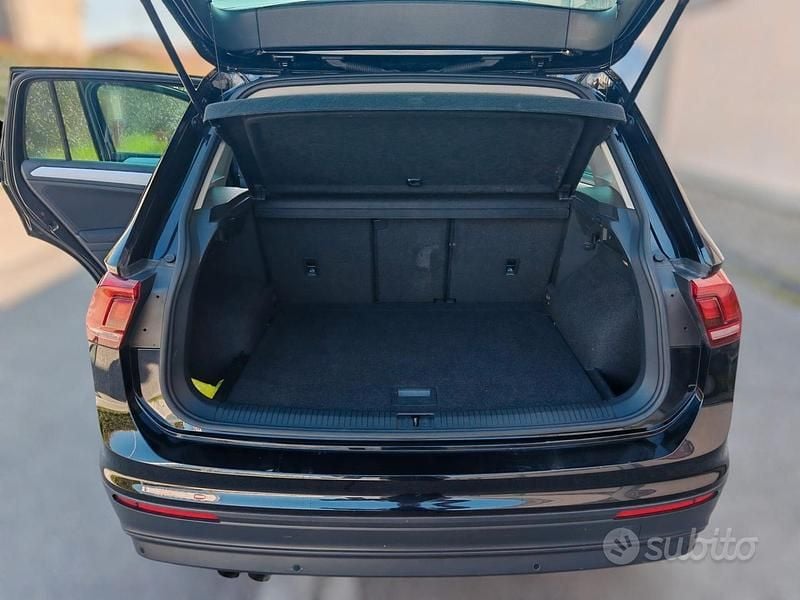 Usata VW Tiguan Life 150 CV (110 kW) 2020 Grigio SUV