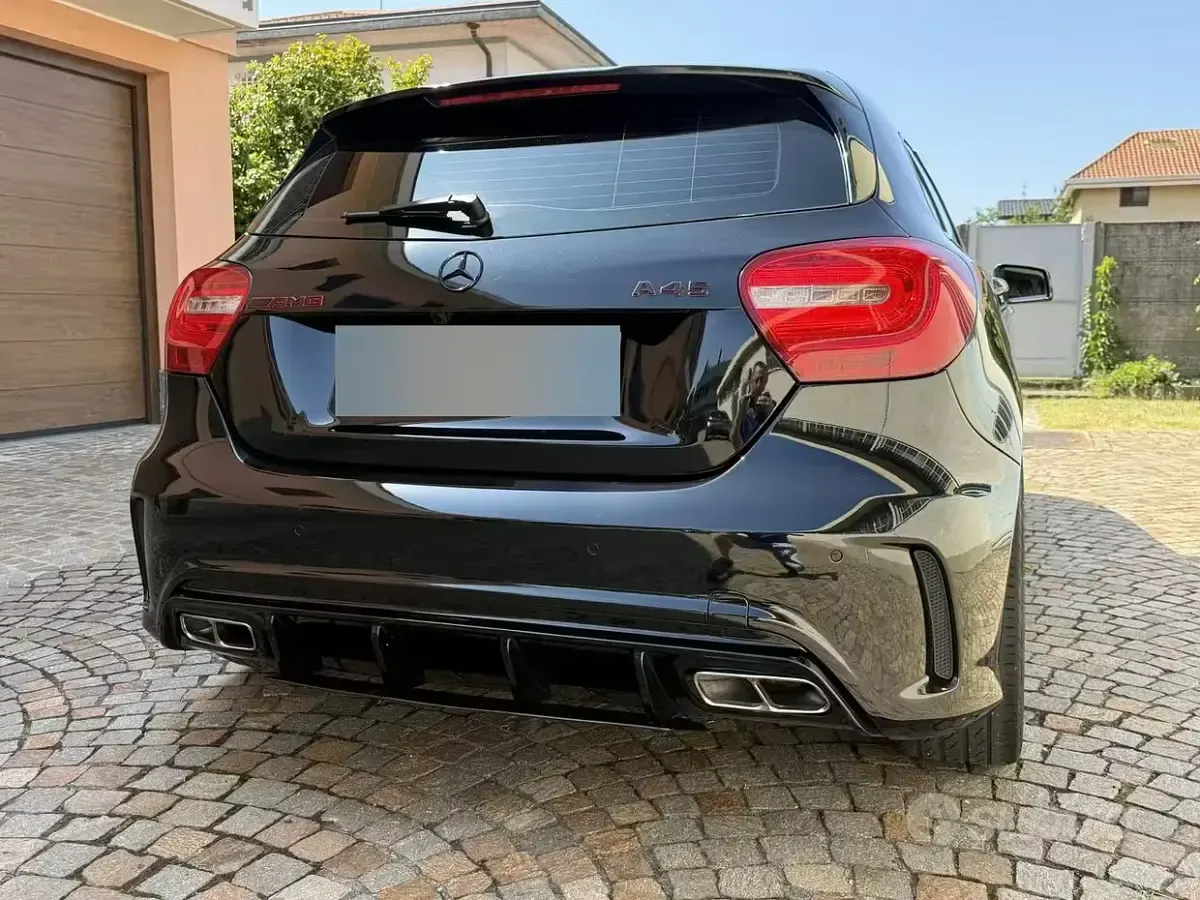 Usata Mercedes A45 AMG AMG 381 CV (280 kW) 2015 Nero Utilitaria