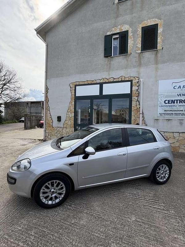 Usata Fiat Punto Evo Emotion 77 CV (56 kW) 2010 Argento Utilitaria