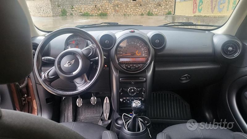 Usata Mini Cooper SD Countryman 143 CV (105 kW) 2015 Marrone SUV