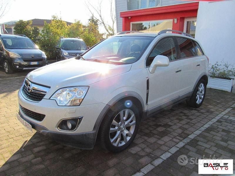 Usata Opel Antara Cosmo 163 CV (119 kW) 2012 Bianco SUV