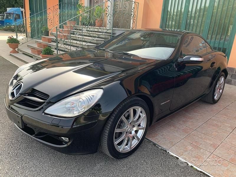 Usata Mercedes SLK200 163 CV (119 kW) 2005 Nero Cabrio