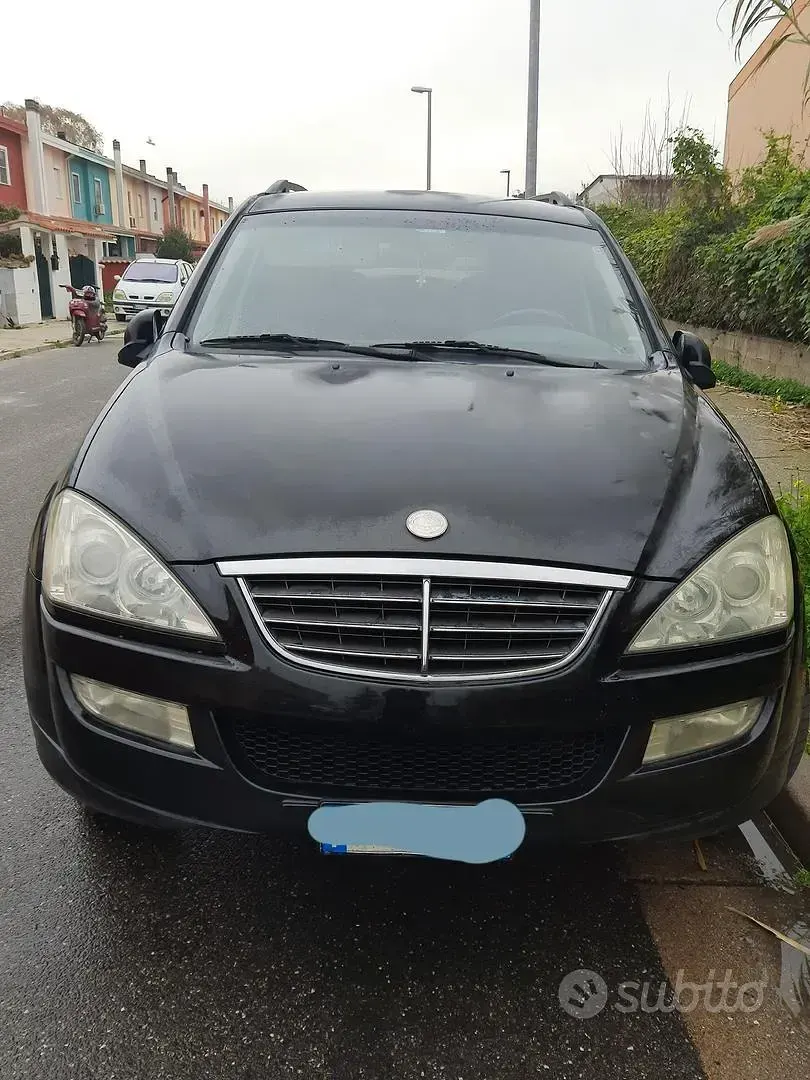 Usata SsangYong Kyron 141 CV (103 kW) 2010 Nero SUV