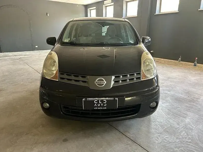 Usata Nissan Note Tekna 86 CV (63 kW) 2009 Nero Utilitaria