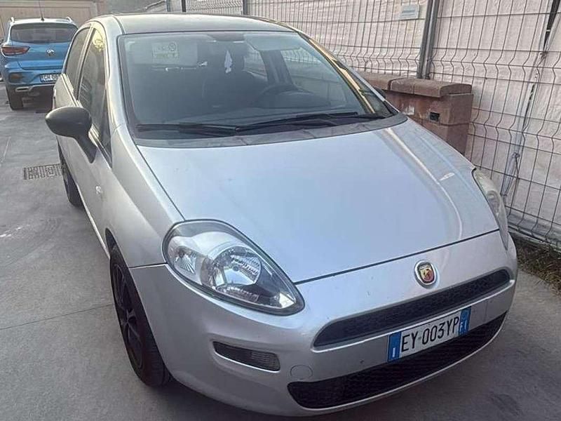Usata Fiat Grande Punto S 75 CV (55 kW) 2015 Grigio Utilitaria