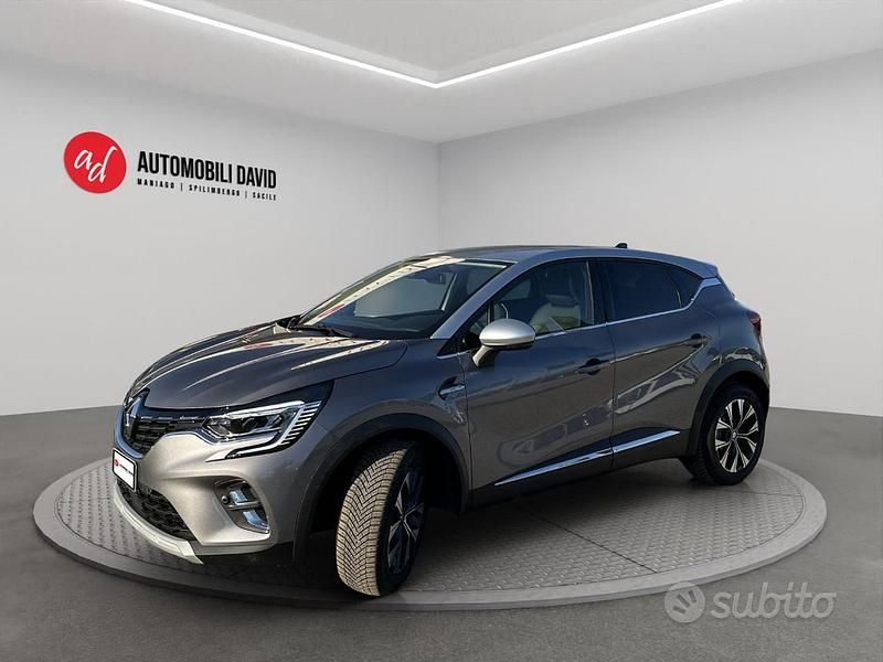 Usata Renault Captur Techno 91 CV (66 kW) 2024 Grigio  argento SUV