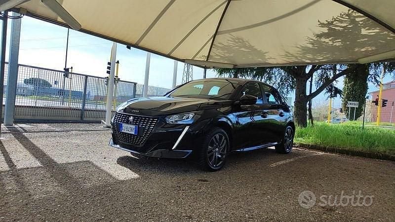 Usata Peugeot 208 Active 101 CV (74 kW) 2022 Nero Utilitaria