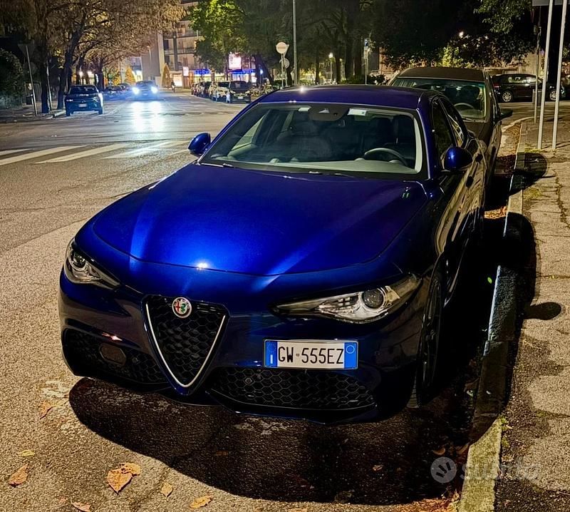 Blu Usata 2019 Alfa Romeo Giulia Veloce Tre volumi | 26.000 € - Immagine 1/4