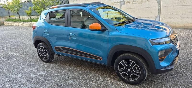 Usata Dacia Spring Comfort Plus 19 kW (26 CV) 2021 Blu/azzurro Utilitaria