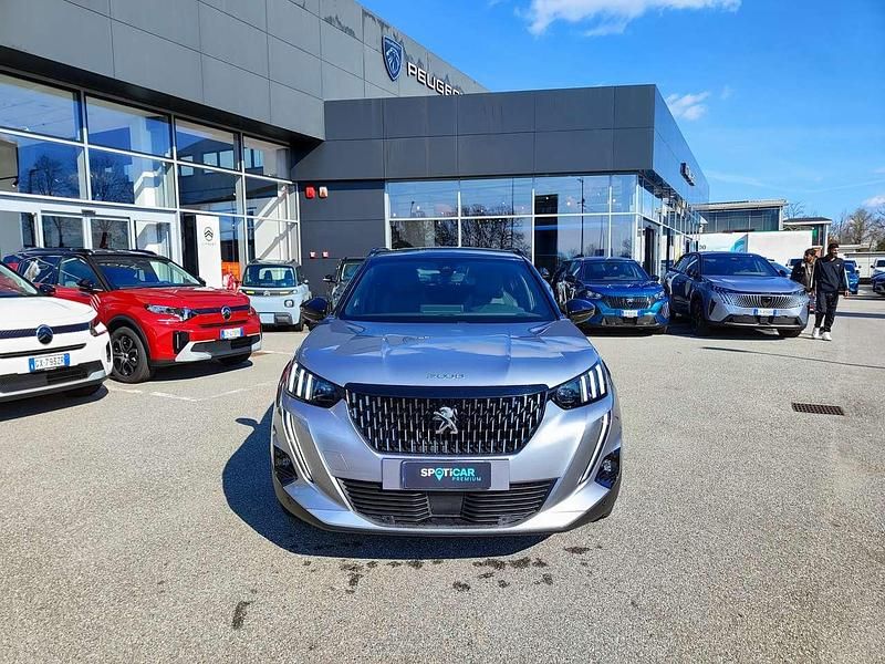 Usata Peugeot 2008 GT 131 CV (96 kW) 2021 Grigio artensetetto nero SUV