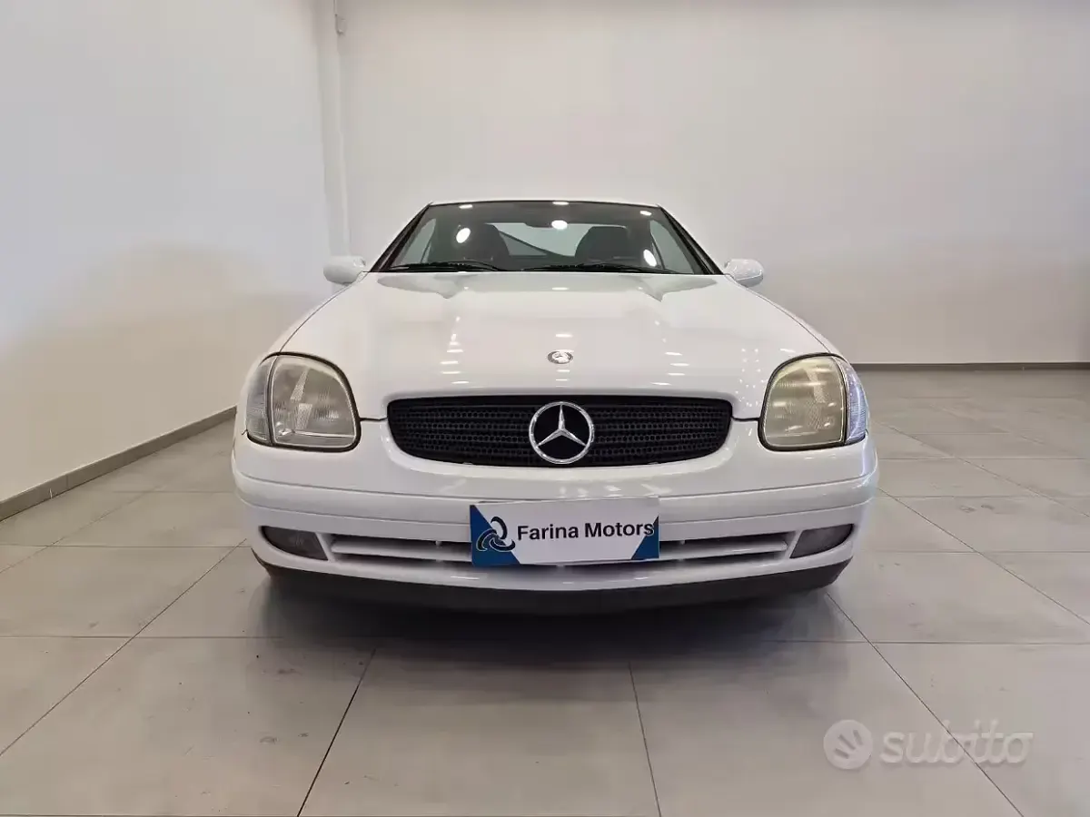 Usata Mercedes SLK200 192 CV (141 kW) 2000 Bianco Cabrio