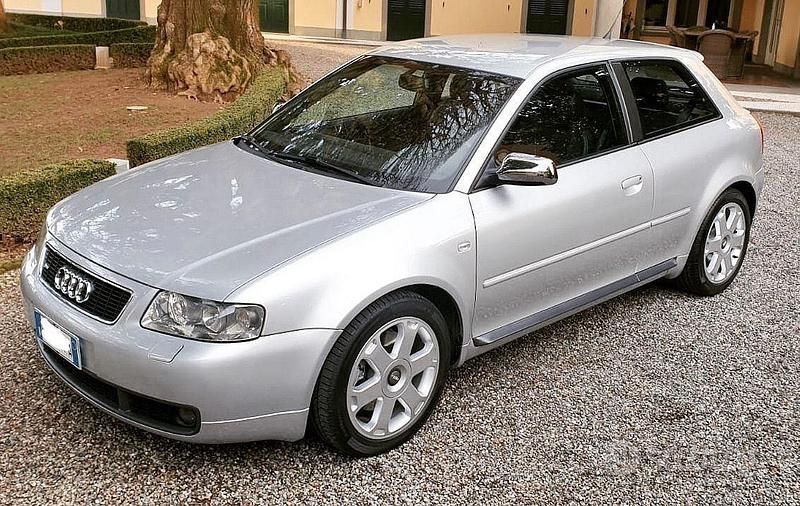 Usata Audi S3 2001 Grigio Utilitaria