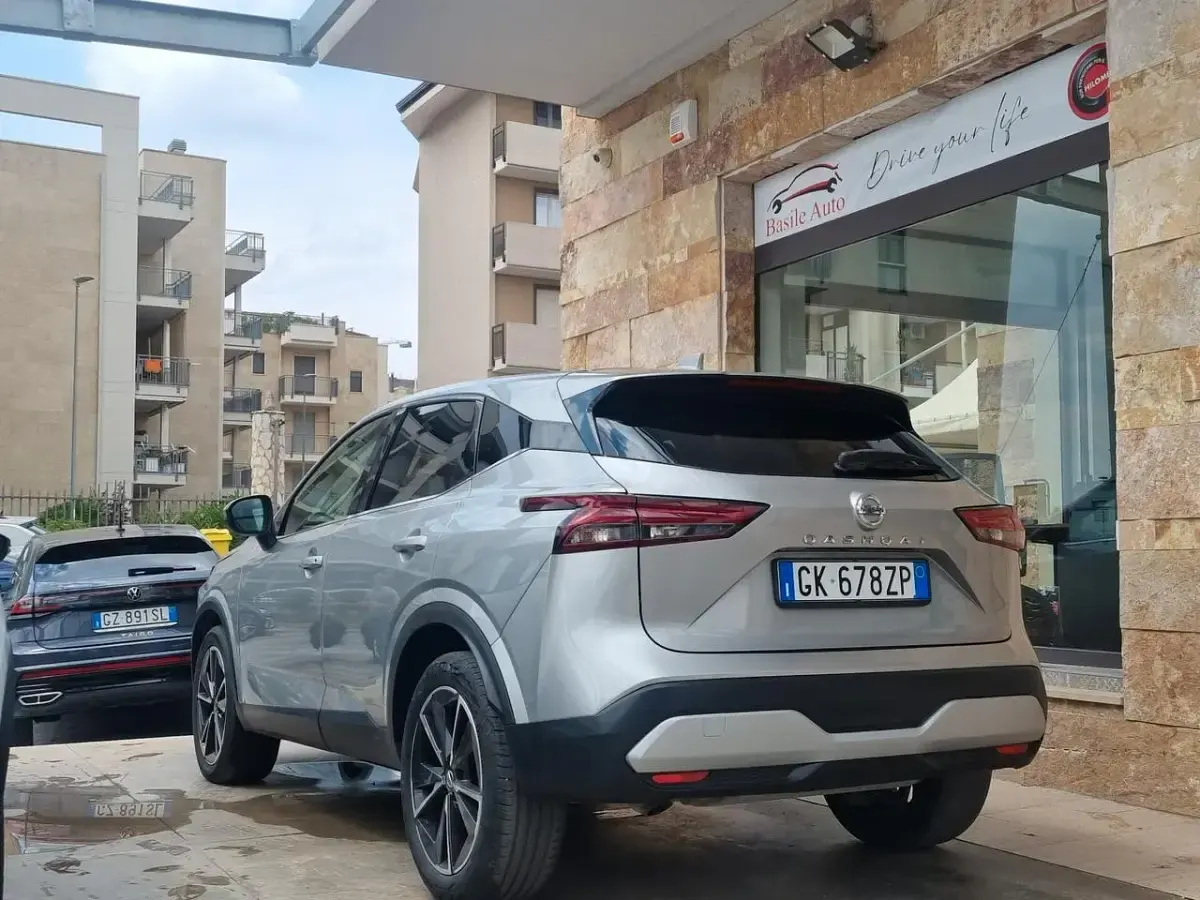 Usata Nissan Qashqai Style Edition 140 CV (102 kW) 2022 Grigio SUV
