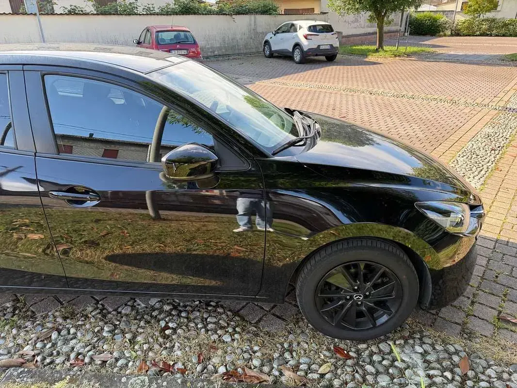 Usata Mazda 2 Homura-Line 75 CV (55 kW) 2023 Nero Utilitaria