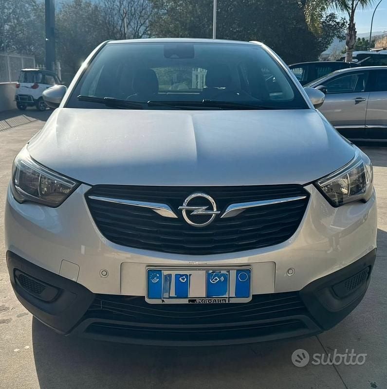 Grigio Usata 2018 Opel Crossland X S SUV | 8500 € (Ottimo prezzo) - Immagine 1/4