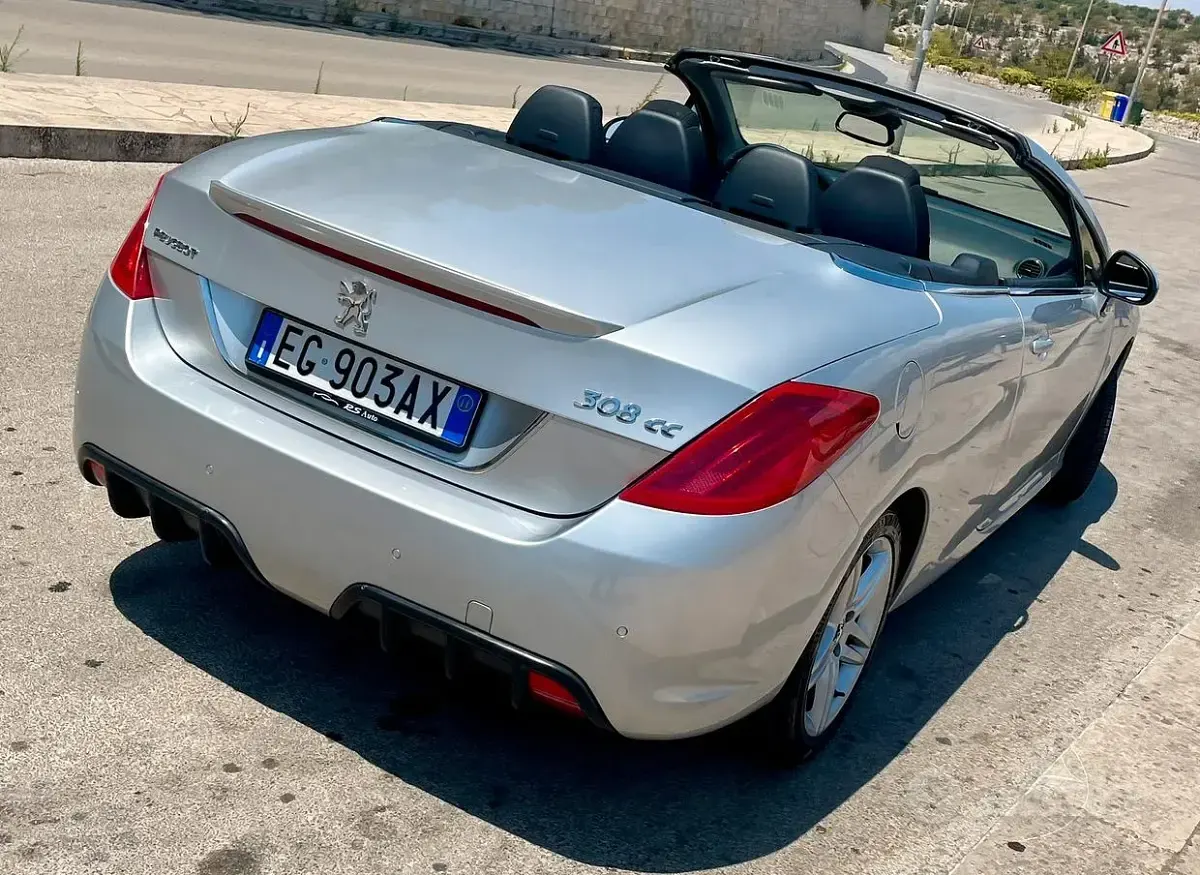 Usata Peugeot 308 CC 140 CV (102 kW) 2011 Cabrio