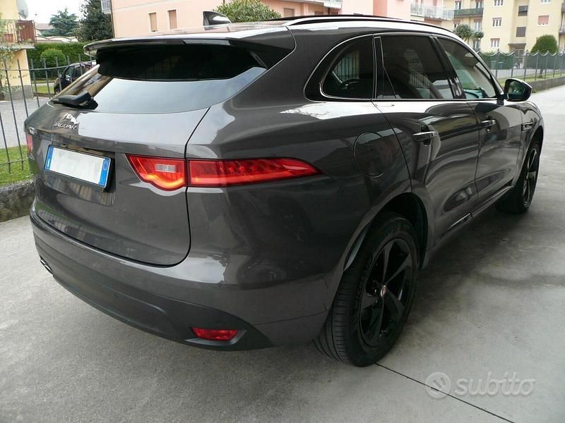 Usata Jaguar F-Pace R-Sport 180 CV (132 kW) 2016 Grigio SUV