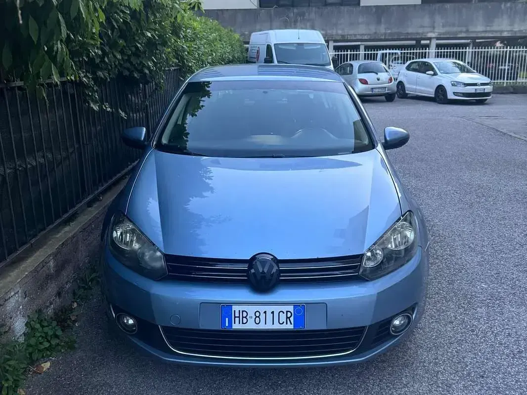 Usata VW Golf VI 105 CV (77 kW) 2009 Blu Utilitaria