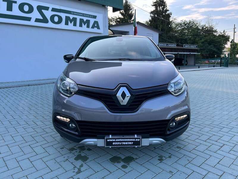 Usata Renault Captur 120 CV (88 kW) 2017 Grigio SUV
