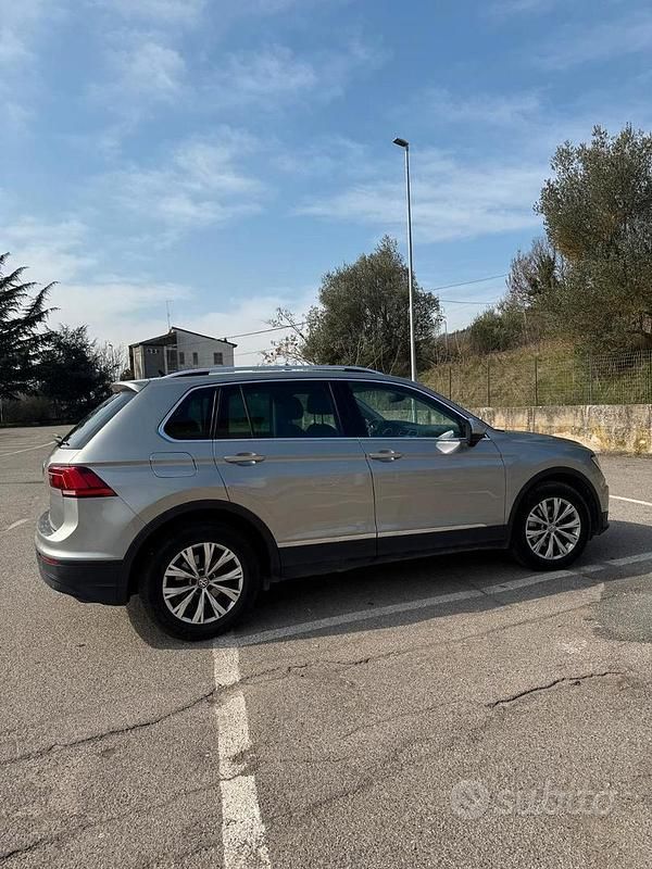 Usata VW Tiguan 116 CV (85 kW) 2018 Marrone SUV