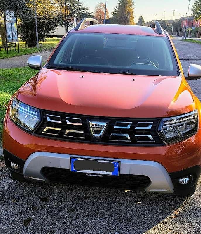 Usata Dacia Duster Prestige 101 CV (74 kW) 2022 Arancione SUV