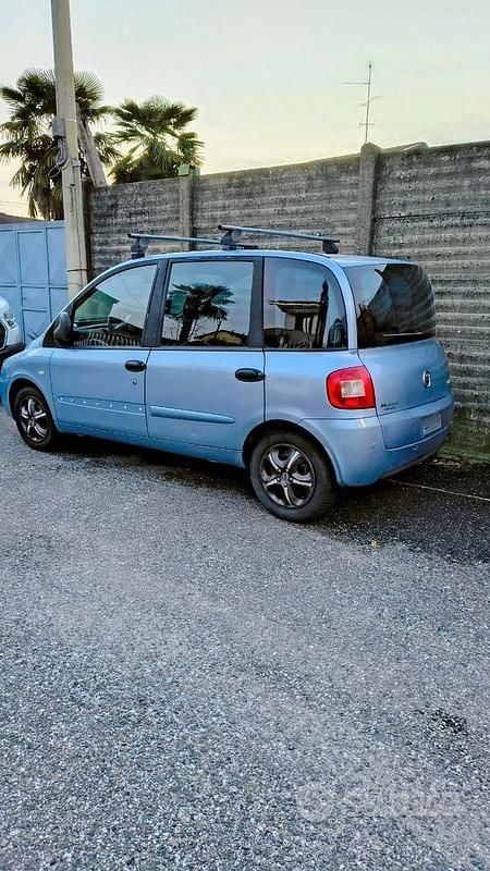 Usata Fiat Multipla 120 CV (88 kW) 2006 Blu Monovolume
