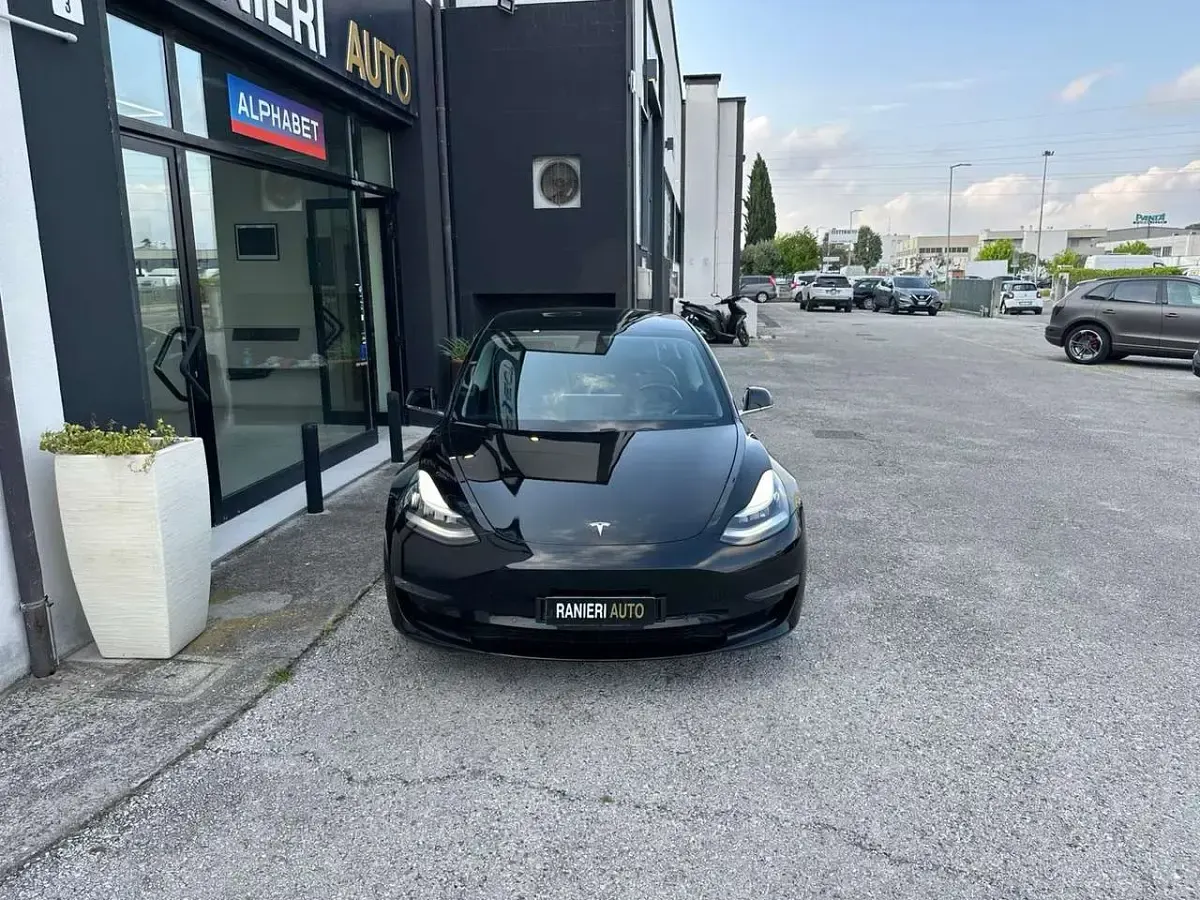 Occasion Tesla Model 3 152 kW (208 ch) 2019 Noir Berline