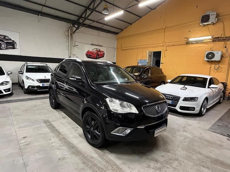 Usata Ssangyong (KGM) Korando 175 CV (128 kW) 2012 Nero SUV