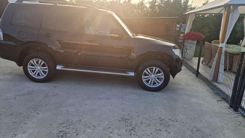 Usata Mitsubishi Pajero Instyle 200 CV (147 kW) 2014 SUV