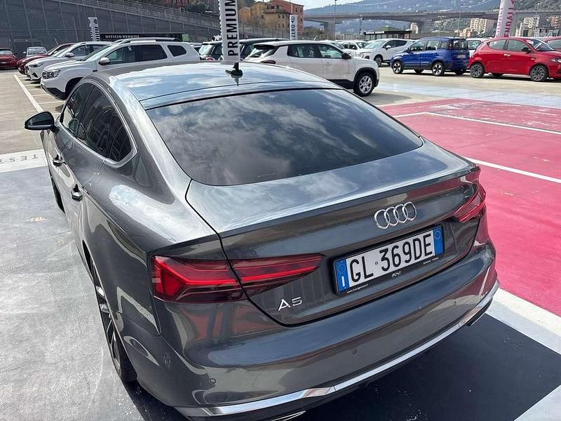 Usata Audi A5 Sportback Ambiente 163 CV (119 kW) 2022 Grigio Utilitaria