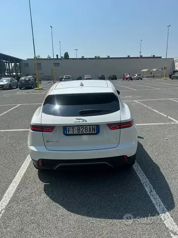 Usata Jaguar E-Pace 150 CV (110 kW) 2018 Bianco SUV