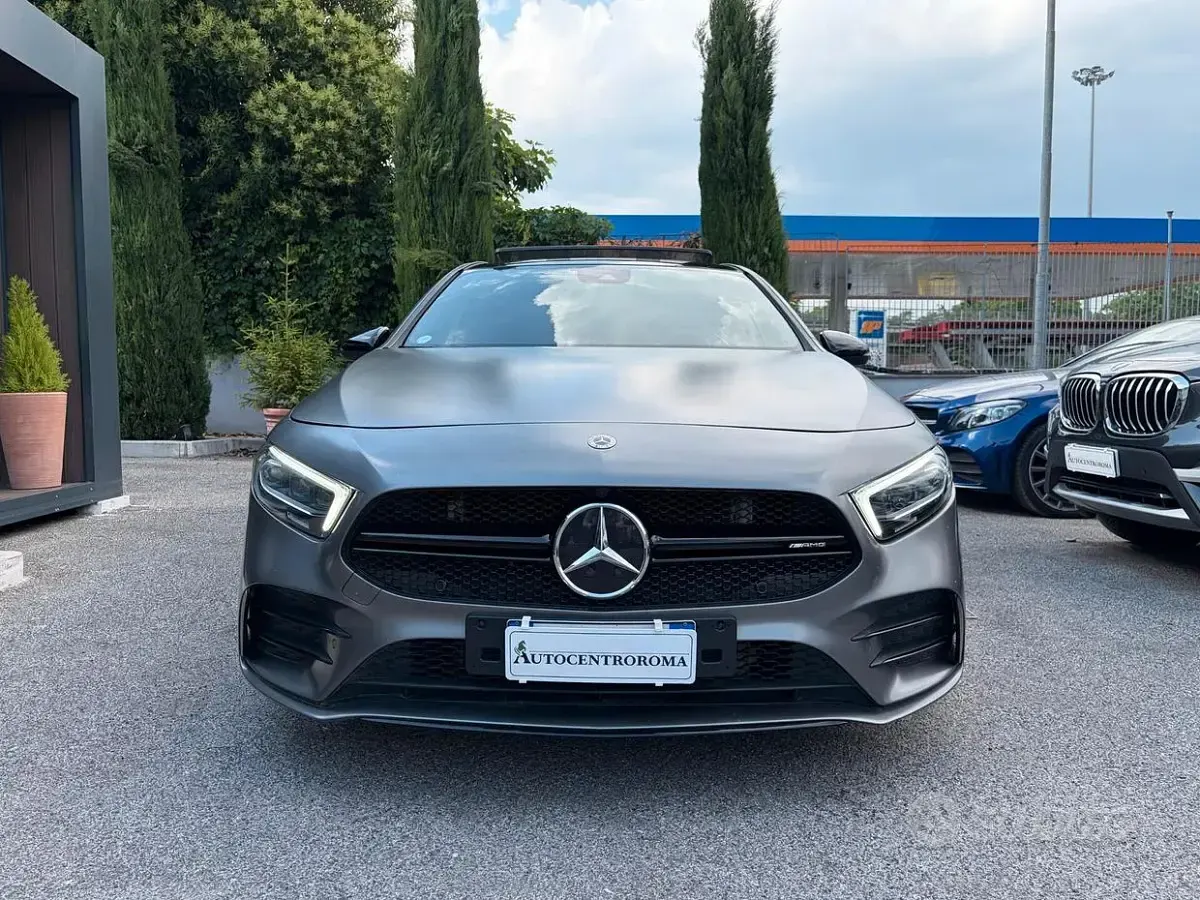 Begagnad Mercedes A35 AMG AMG 306 HK (225 kW) 2022 Grå Sedan
