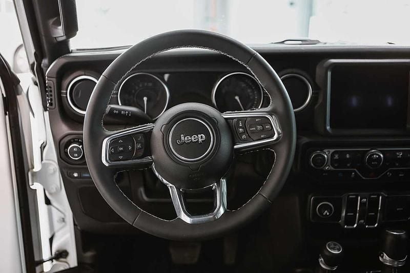 Usata Jeep Wrangler Sahara 380 CV (279 kW) 2024 Bianco SUV