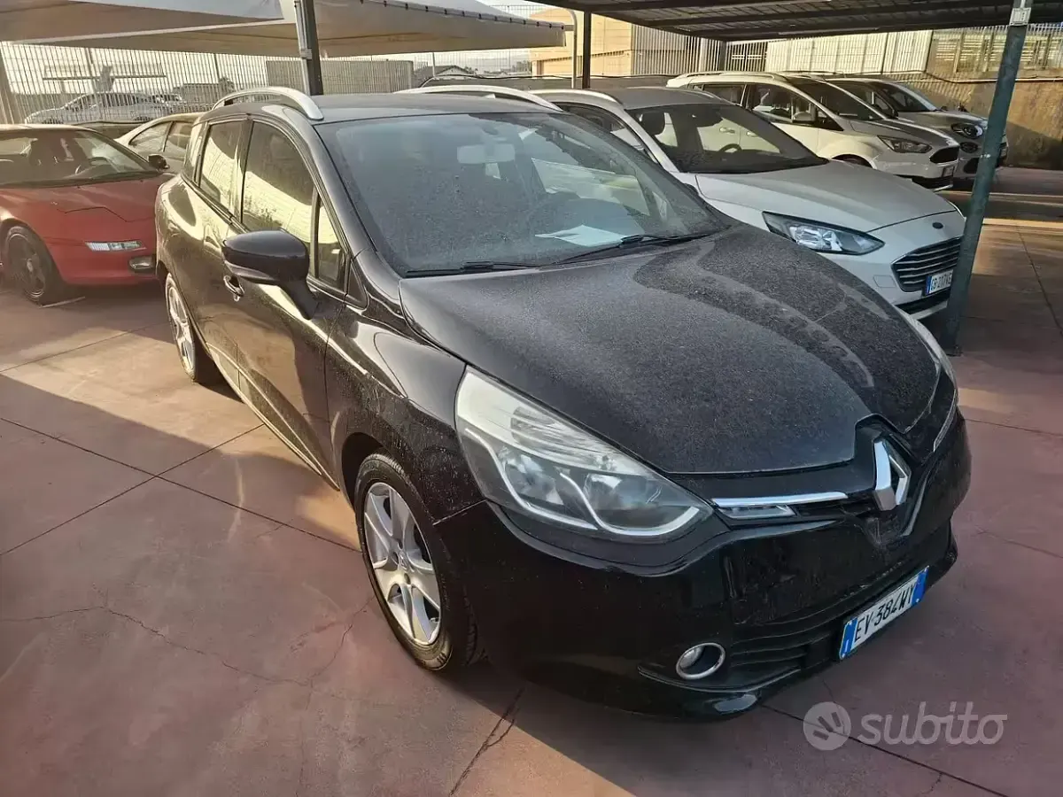 Usata Renault Clio 90 CV (66 kW) 2014 Nero Station wagon