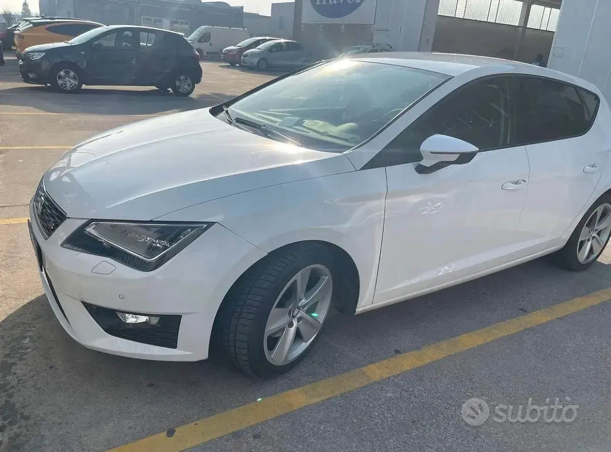 Usata Seat Leon FR 150 CV (110 kW) 2013 Bianco Berlina