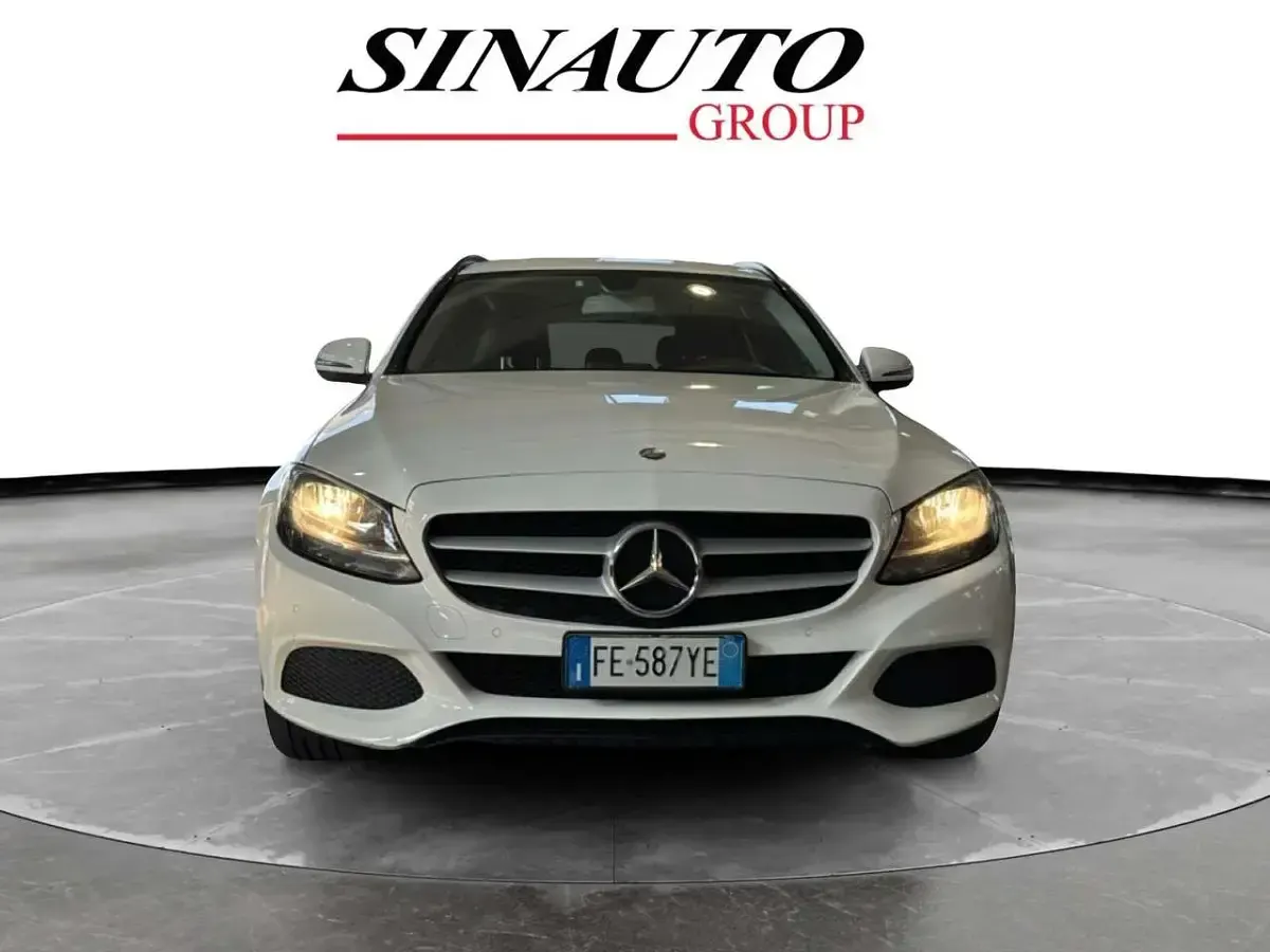 Usata Mercedes C180 Business 116 CV (85 kW) 2016 Bianco Station wagon