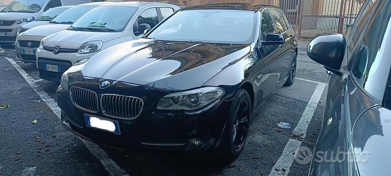 Usata BMW 520 Luxury Line 184 CV (135 kW) 2013 Nero Berlina