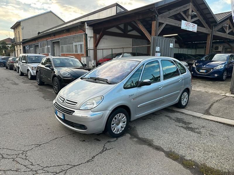 Usata Citroën Xsara Picasso Elegance 109 CV (80 kW) 2007 Argento Monovolume