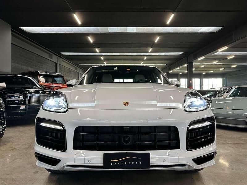 Usata Porsche Cayenne Coupe Platinum Edition 462 CV (339 kW) 2023 Bianco carrara metallizzato Coupé