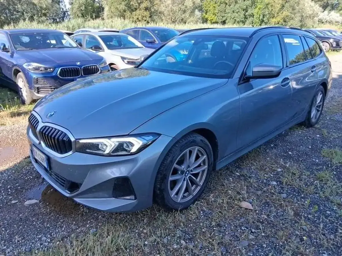 Usata BMW 320 190 CV (139 kW) 2023 Argento Station wagon