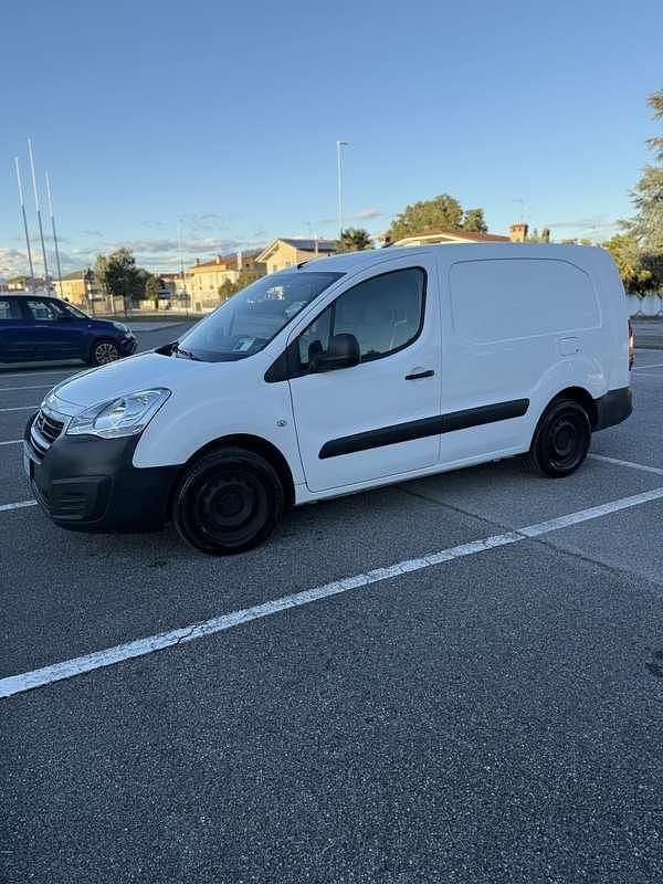 Usata Peugeot Partner 75 CV (55 kW) 2016 Bianco Monovolume