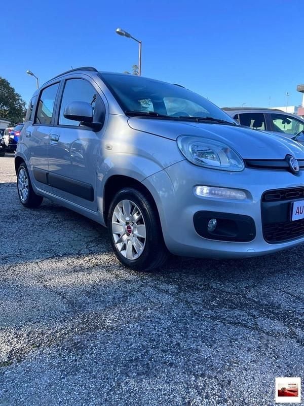 Usata Fiat Panda Lounge 69 CV (50 kW) 2017 Bianco Utilitaria