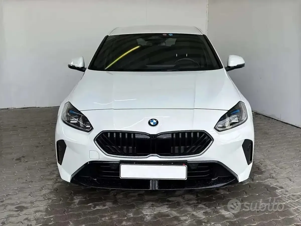 Usata BMW 118 M Sport 150 CV (110 kW) 2025 Bianco Utilitaria