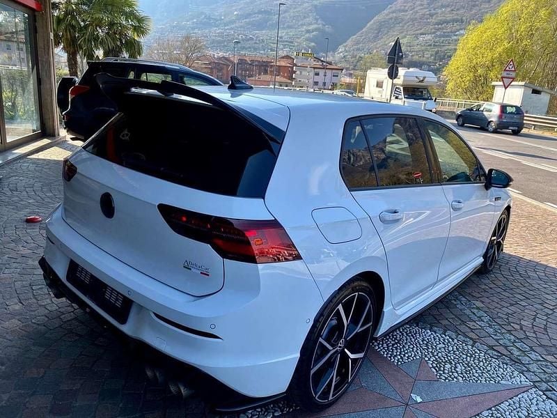 Usata VW Golf VIII R 320 CV (235 kW) 2024 Bianco Berlina